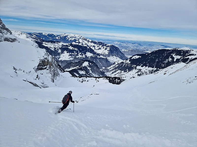 Schneesport, Schneeschuhlaufen, Skifahren | Lara Mandioni Schneesport, Schneeschuhlaufen, Skifahren | Lara Mandioni